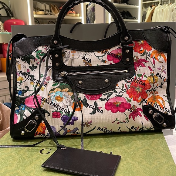 Gucci x Balenciaga Collection - Picture 3 of 9